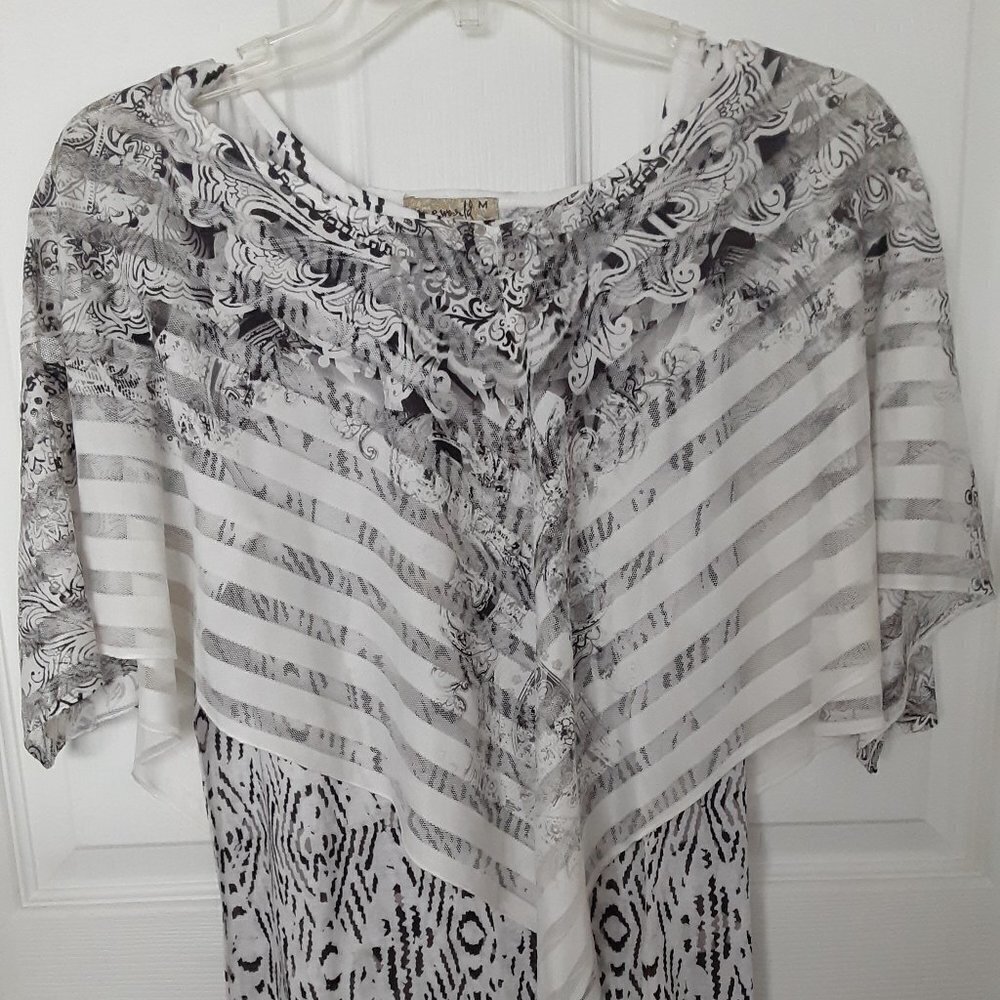 One World  Size Medium Beige, Cream & Brown  Blouse